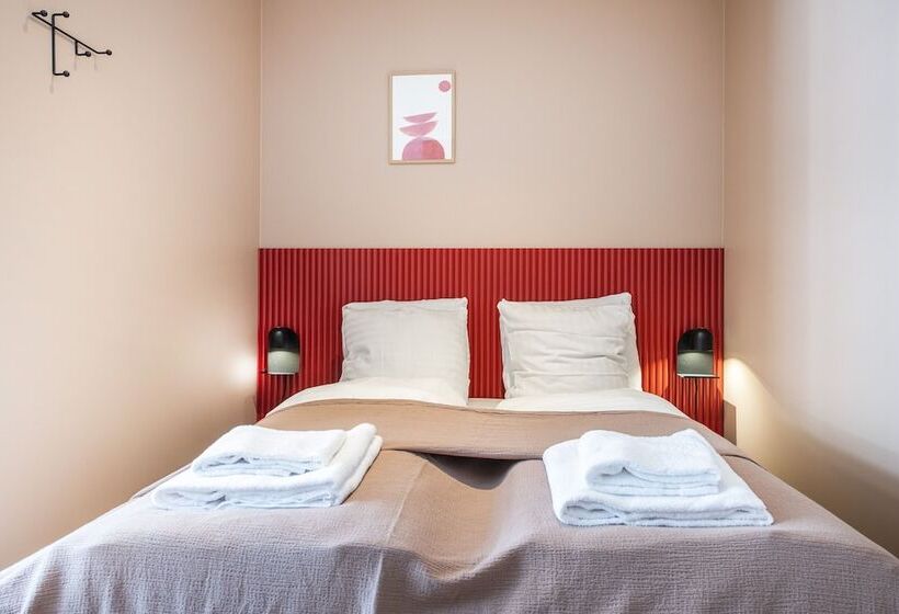 The Lakes Apartments By Daniel&jacob S