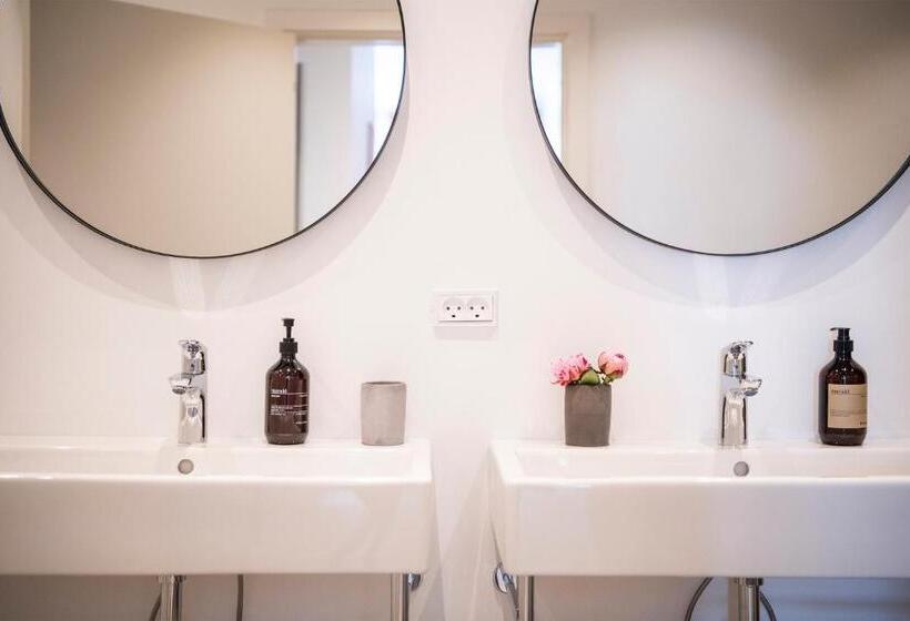 The Lakes Apartments By Daniel&jacob S