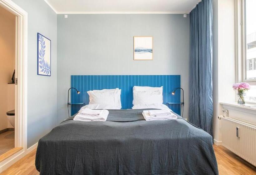 The Lakes Apartments By Daniel&jacob S