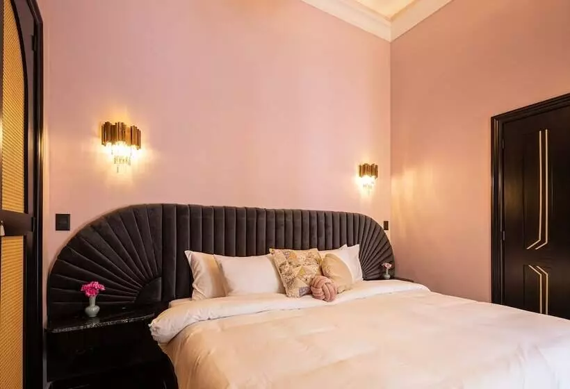 Holt's Hotel De Mi Independencia