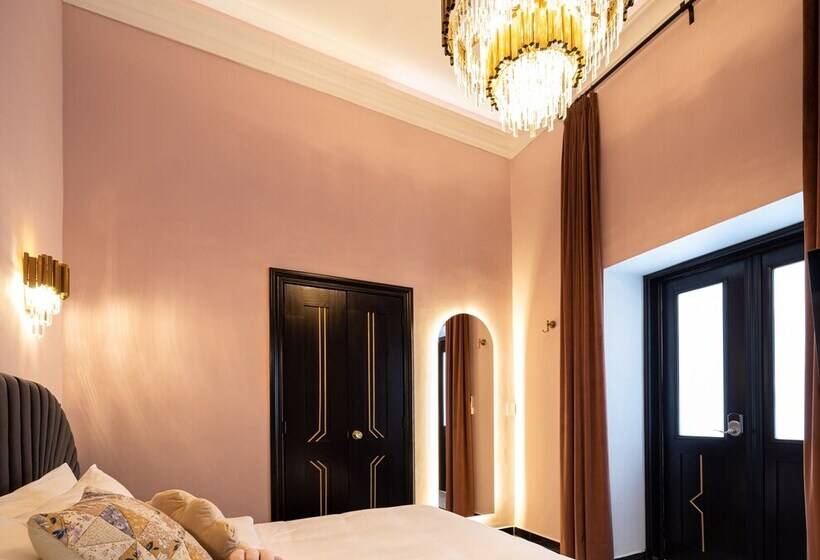 Holt's Hotel De Mi Independencia