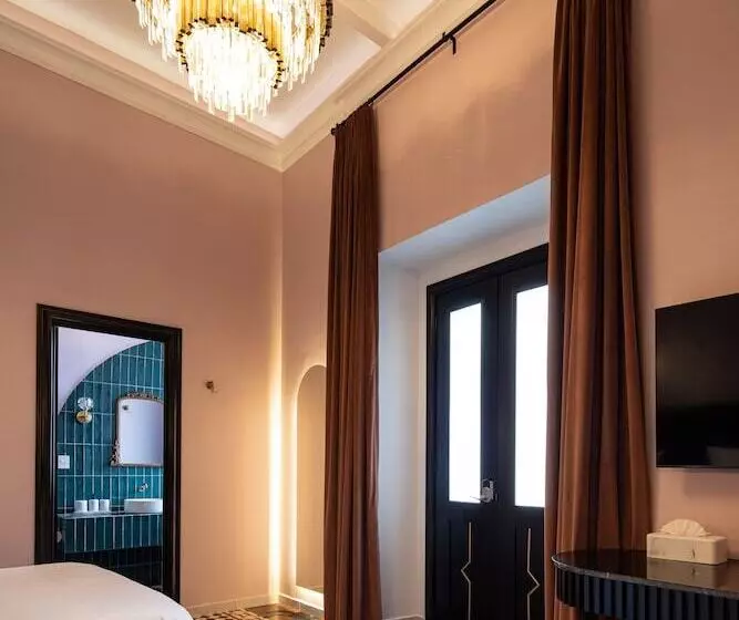 Holt's Hotel De Mi Independencia