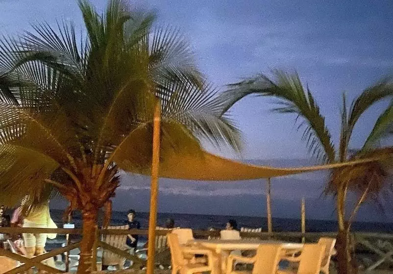 ホテル Awa De Mar Playa El Frances