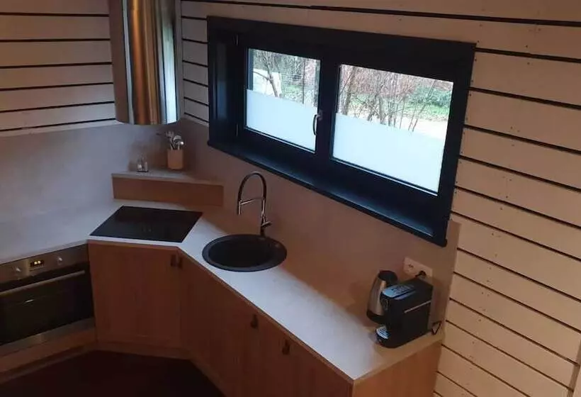 Room In Lodge   Beach Club Hotel St Emilie Energie Lake Mountain No6367