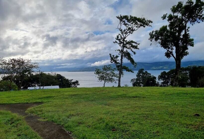 Отель Bird Of Paradise