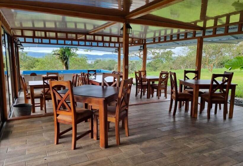 Отель Bird Of Paradise