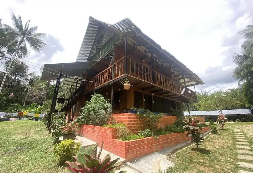 هتل Cabanas Takana
