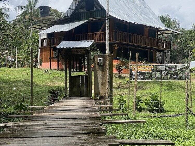 Отель Cabanas Takana