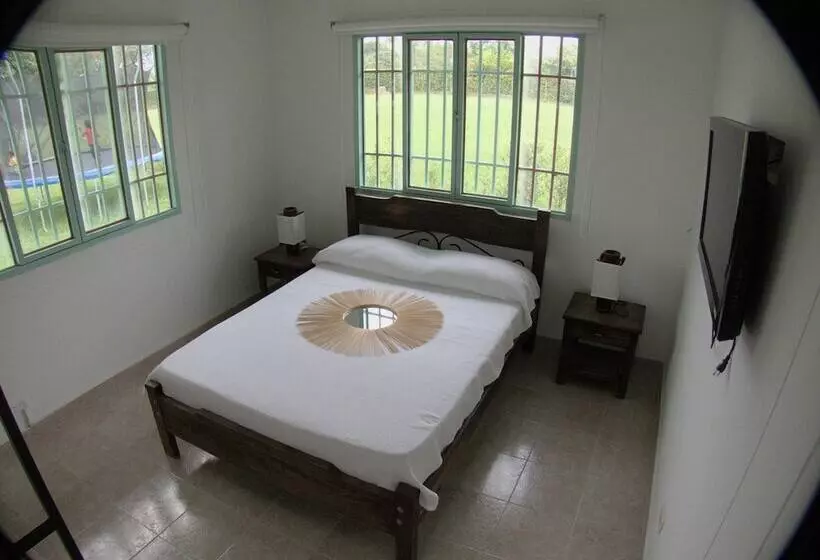 Hotelli La Posada Circa