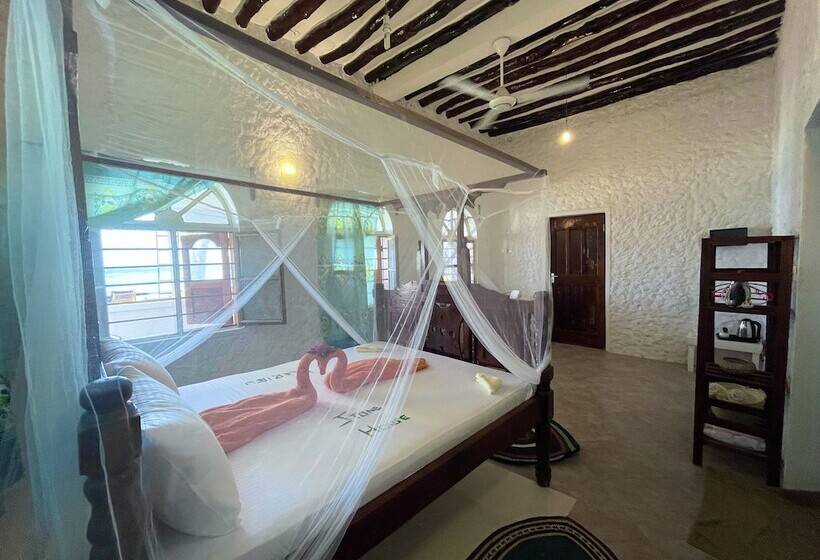 فندق Stonehouse Beach Jambiani