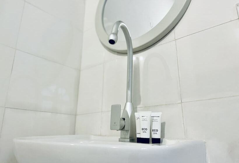 فندق Stonehouse Beach Jambiani