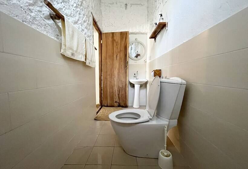 فندق Stonehouse Beach Jambiani