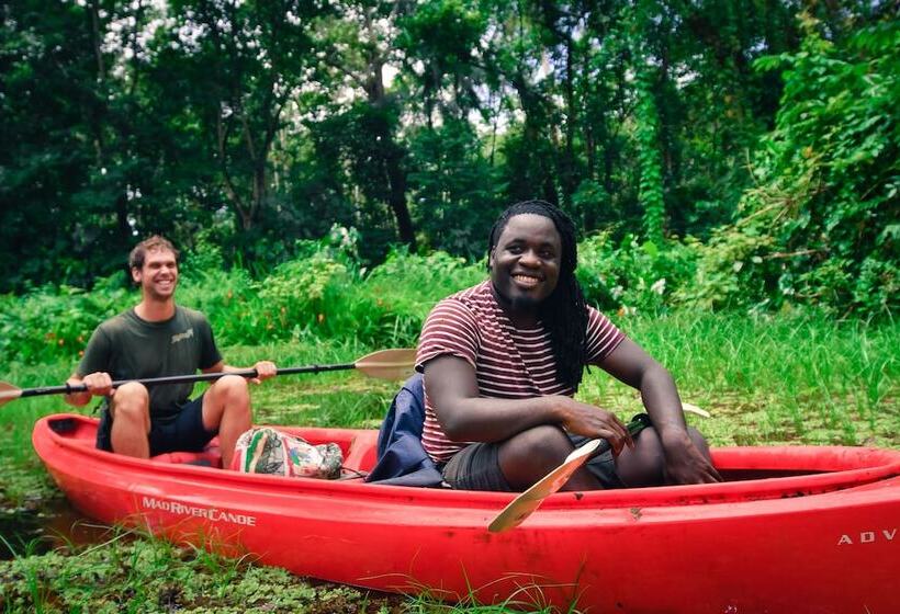 هتل Sutopia Holiday Resort