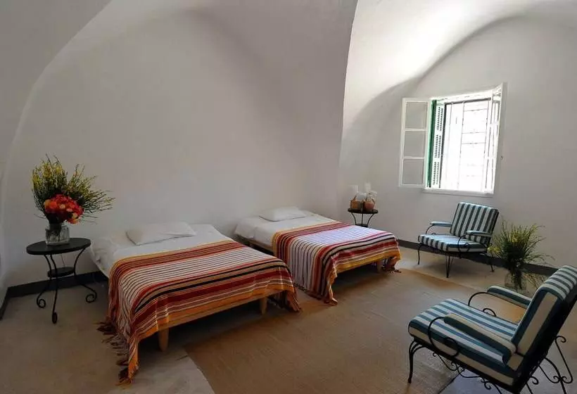 پانسیون Beit El Hana