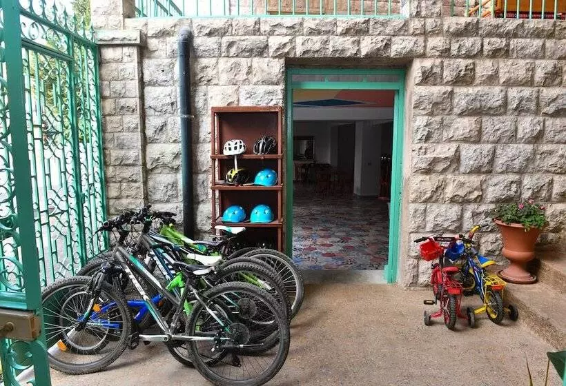 پانسیون Beit El Hana