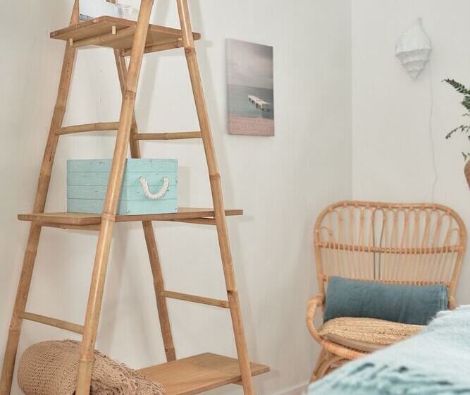 פנסיון Naissaaren Villa Valo