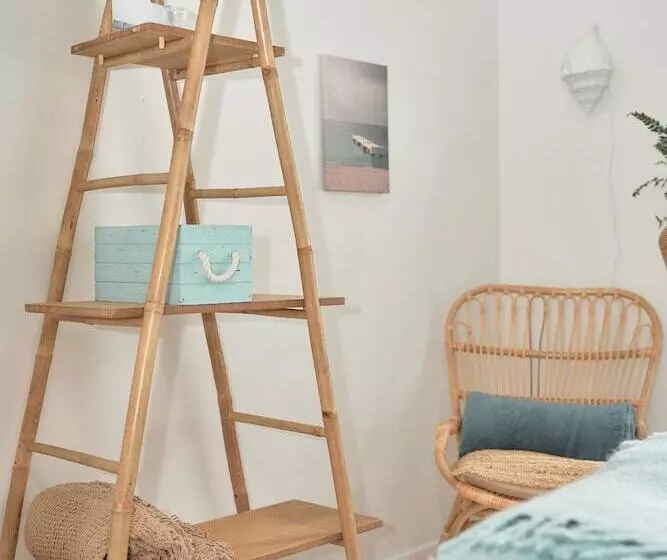 Majatalo Naissaaren Villa Valo