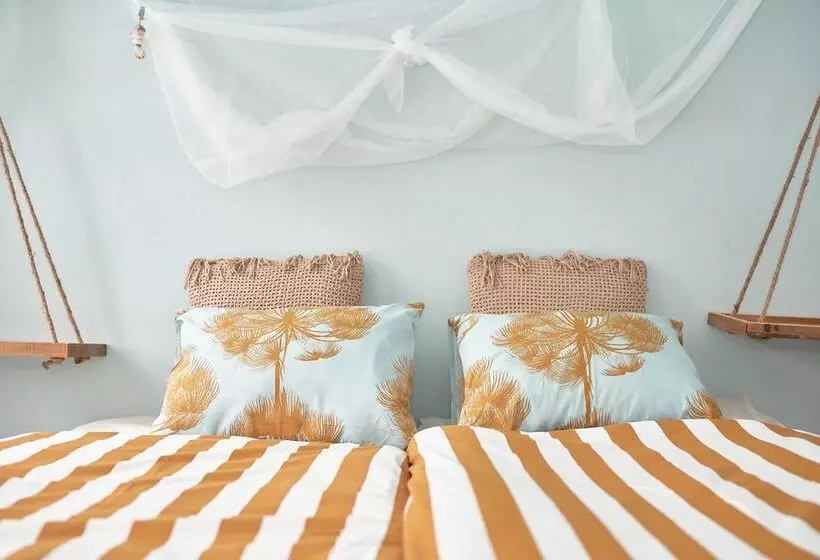 Majatalo Naissaaren Villa Valo