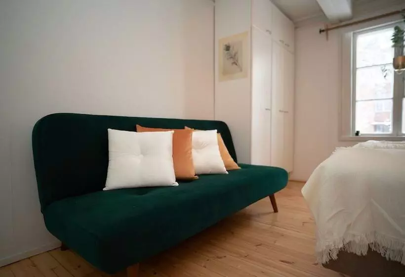 Majatalo Naissaaren Villa Valo