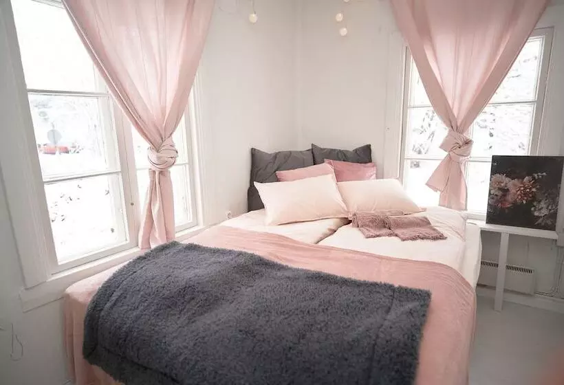 Majatalo Naissaaren Villa Valo