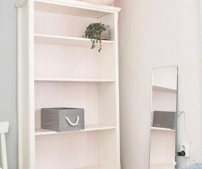 Majatalo Naissaaren Villa Valo