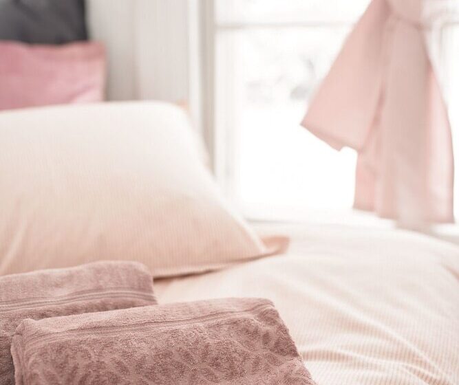 פנסיון Naissaaren Villa Valo