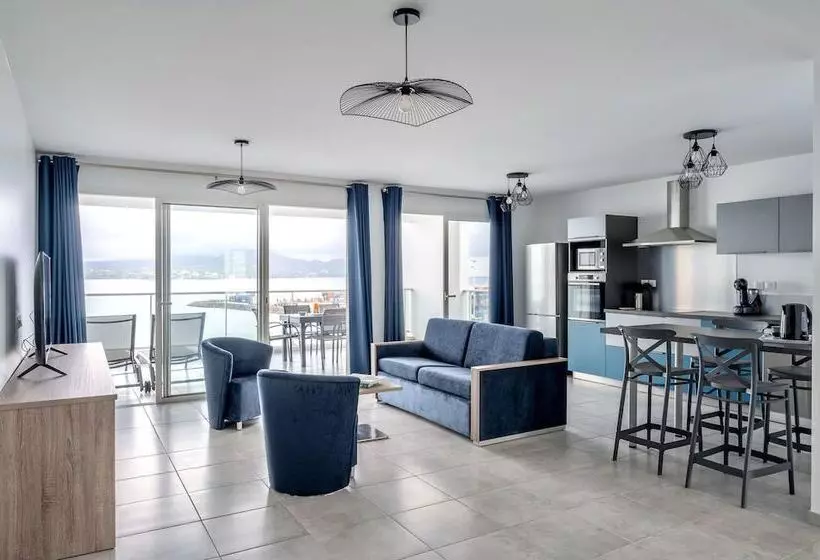 B&b Home Fort De France Marina