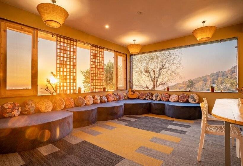 Resort Infinitea Retreat Bir