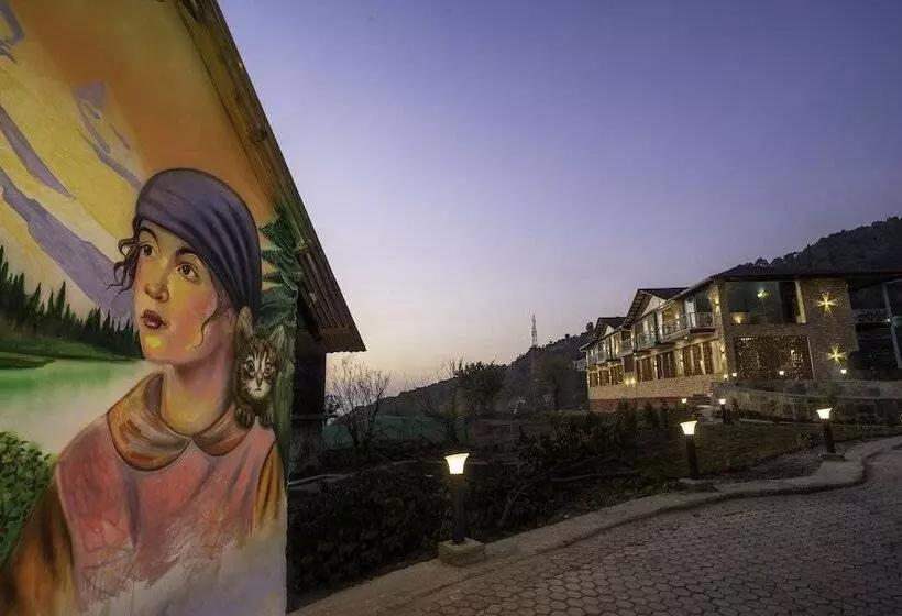 リゾートホテル Infinitea Retreat Bir