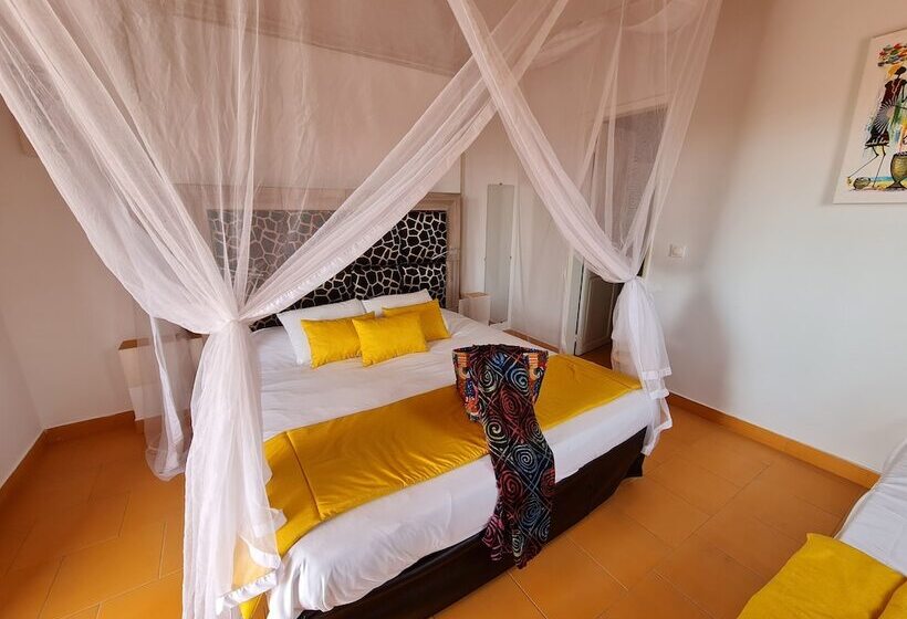 هتل Le Souimanga Bleu Saly