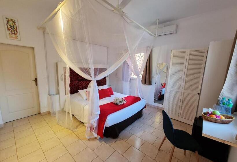 هتل Le Souimanga Bleu Saly