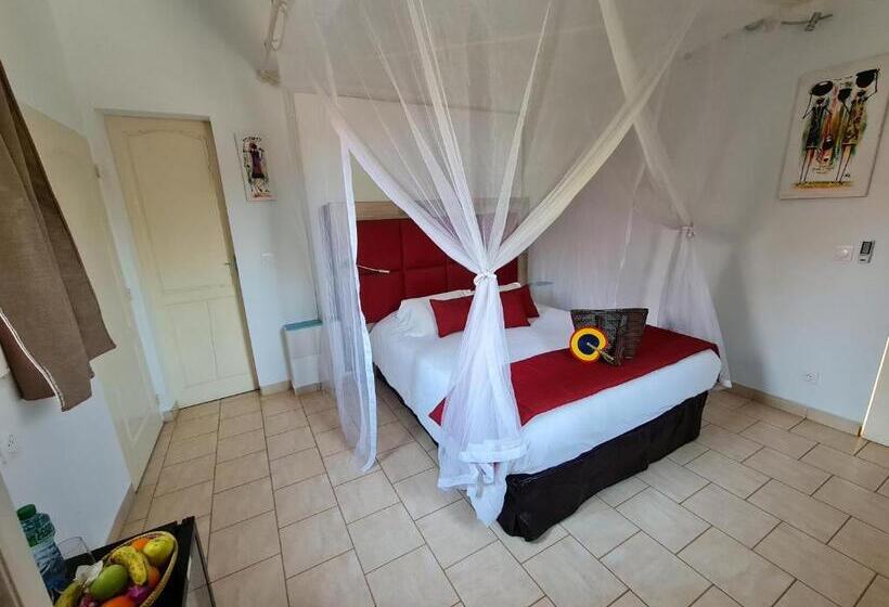 هتل Le Souimanga Bleu Saly