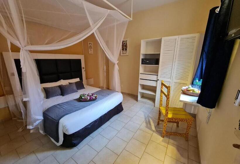 هتل Le Souimanga Bleu Saly