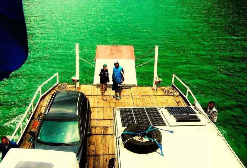 Auberge Rozafa Ferry & Accommodation