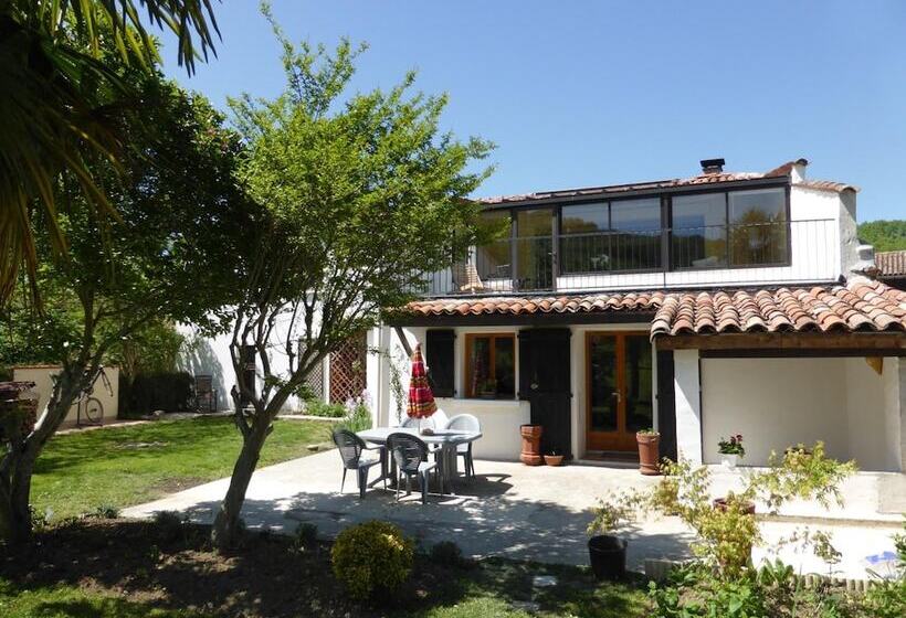 צימר Bedbreakfastbikespyrenees