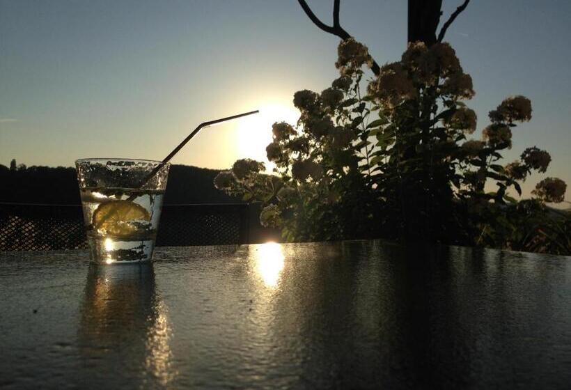 Bed and Breakfast Le Relais De Roquefereau