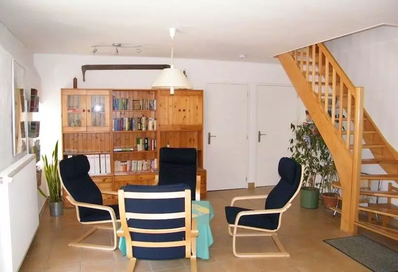 Aamiaismajoitus (B&B) Maison Neuve Grandval