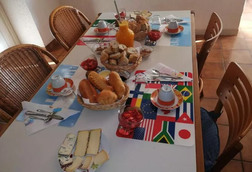 Aamiaismajoitus (B&B) Maison Neuve Grandval