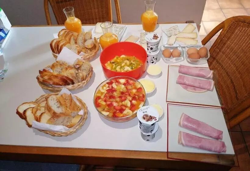 Aamiaismajoitus (B&B) Maison Neuve Grandval