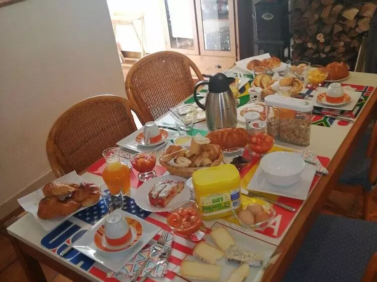 Aamiaismajoitus (B&B) Maison Neuve Grandval