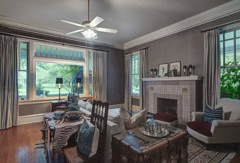 민박 The English Merchant's Inn