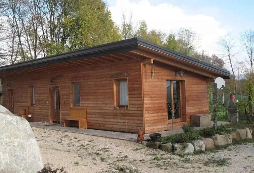 Hotelli Bioagriturismo Vegan Campo Di Cielo