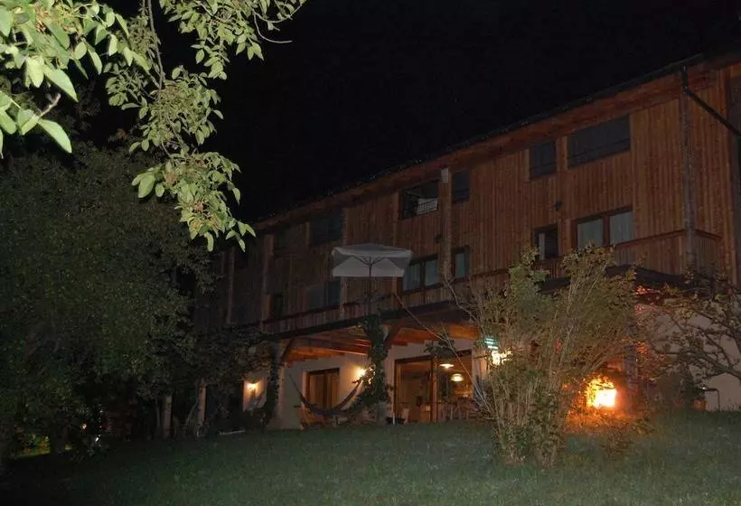 Hotelli Bioagriturismo Vegan Campo Di Cielo