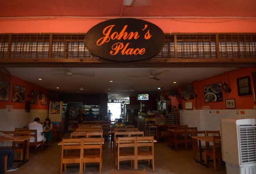 בית מלון כפרי Johns Place