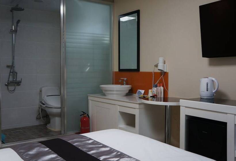 Hotel Novaluz Tourist