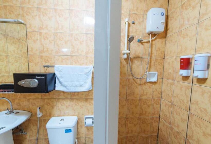 בית מלון כפרי Reddoorz @ Clarkview 21st Street Angeles City