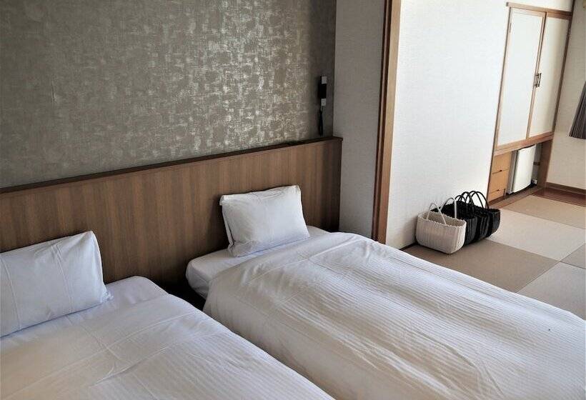 בית מלון כפרי Shiretoko Yuhi No Ataruie Onsen Hostel