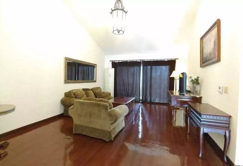 هتل Springhill Resort