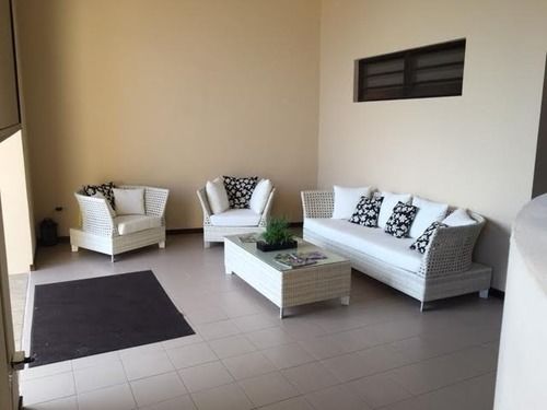 هتل The Plaza Suites