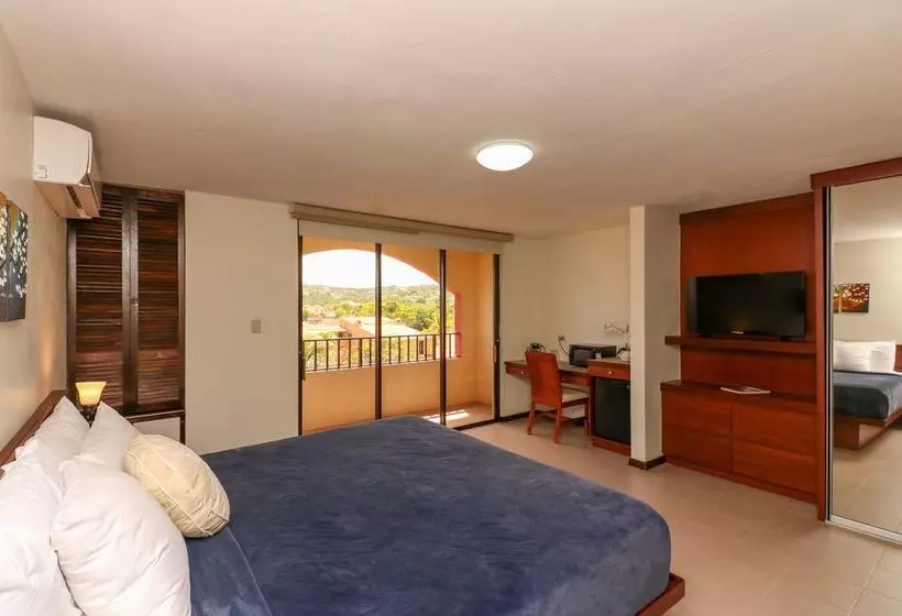هتل The Plaza Suites